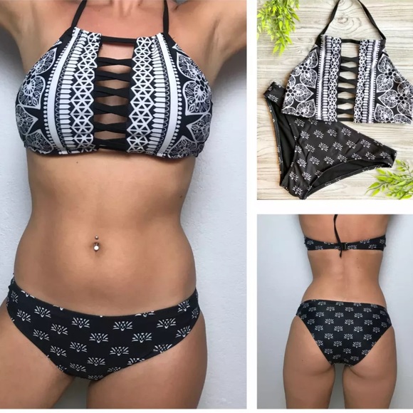 Other - Black & White Bikini Set